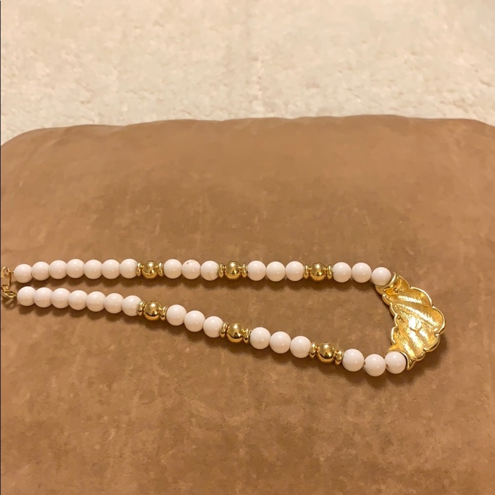 Vintage necklace with pink and yellow color. - Picture 5 of 5